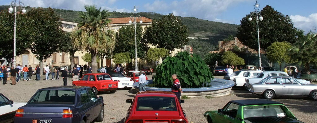 Veicolo d'epoca Seminara